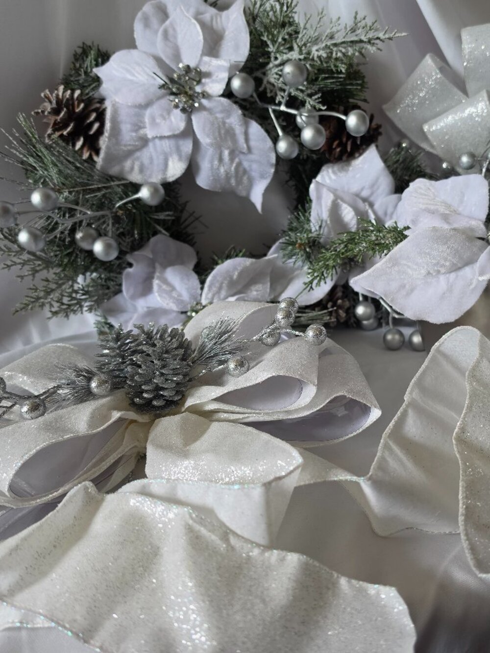Christmas Glitter White/Silver Poinsettia Faux Flower Bundle